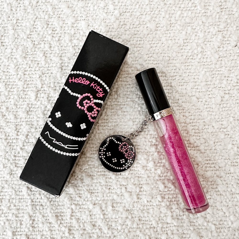 Rare MAC X Hello Kitty Dazzleglass in Dazzlepuss